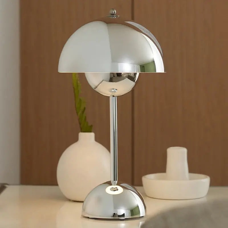 AIZAKA Chrome Mushroom LED Table Lamp – Modern Chrome Design SEPHIRA